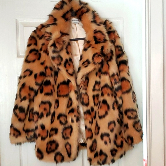 Coat - Picture 1 of 1
